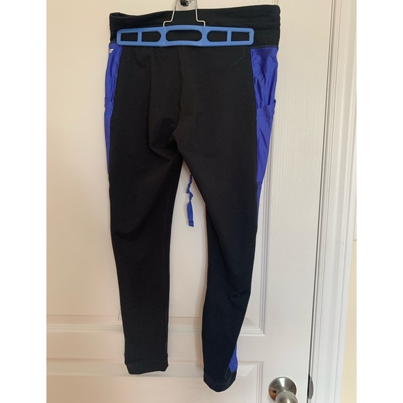 Fabletics powerhold leggings - Picture 2 of 3